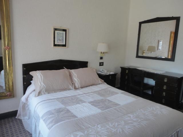 Hotel Royal Spa Zimapán Kamer foto